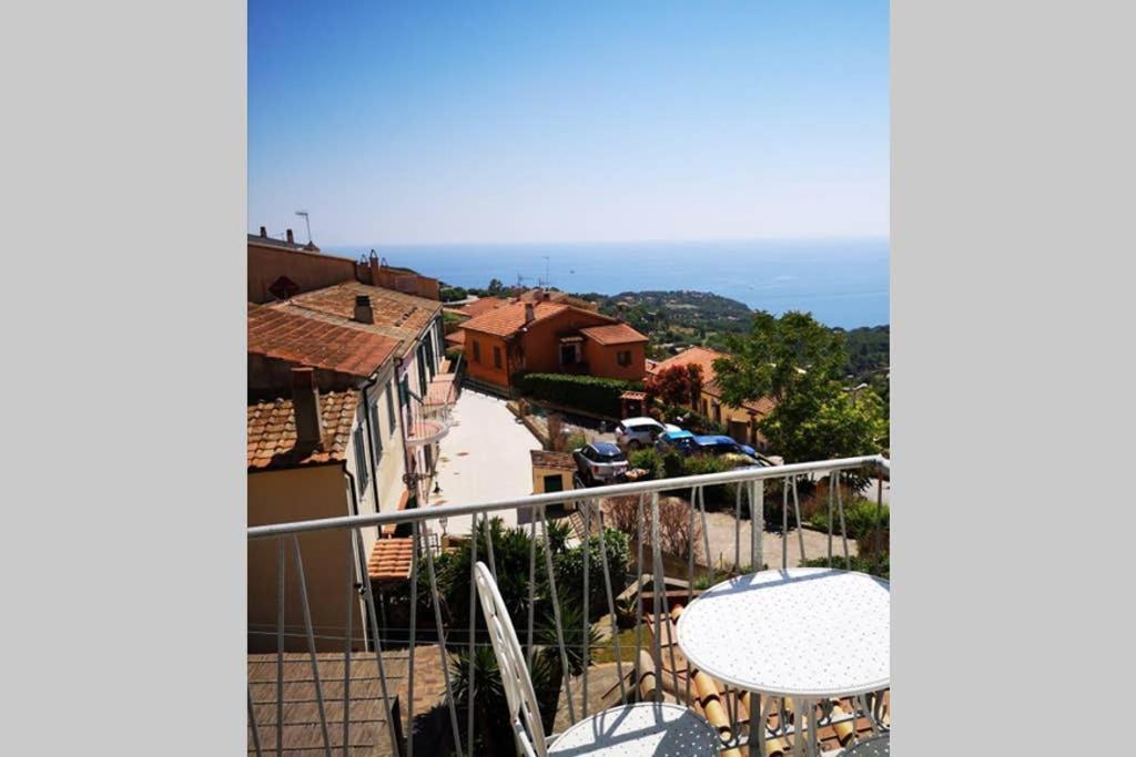 Апартаменты Il Balcone Su Montecristo, Bike Friendly - Goelba Каполивери Экстерьер фото